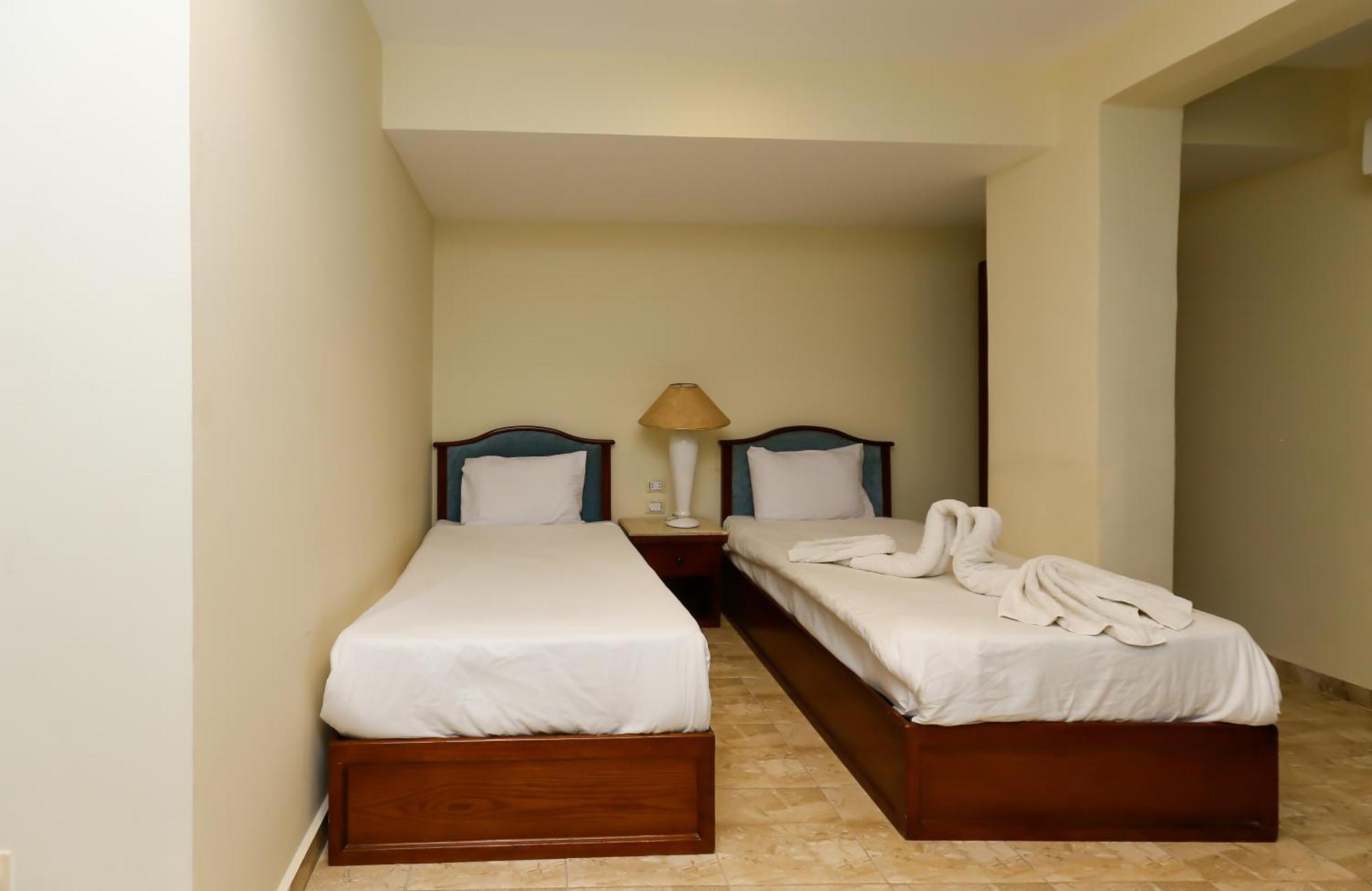 Pyramids Glory Inn Kafrat al Jabal Luaran gambar